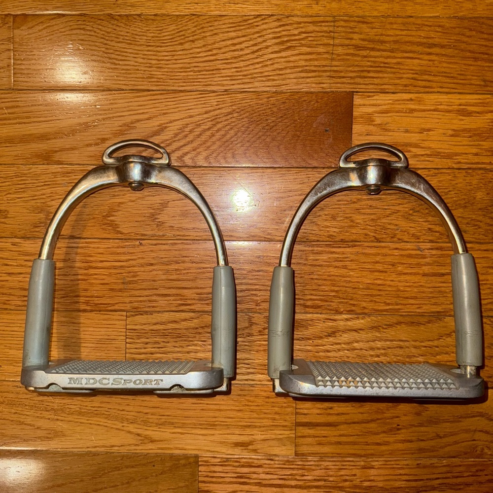 MDC Sport Stirrups (4.75”)